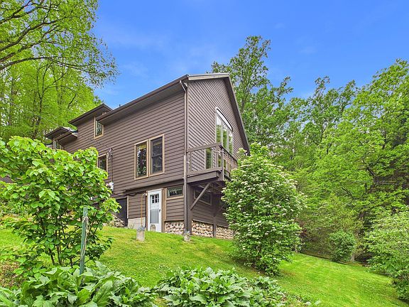 3rd image of 235 Tarkiln Rd SE