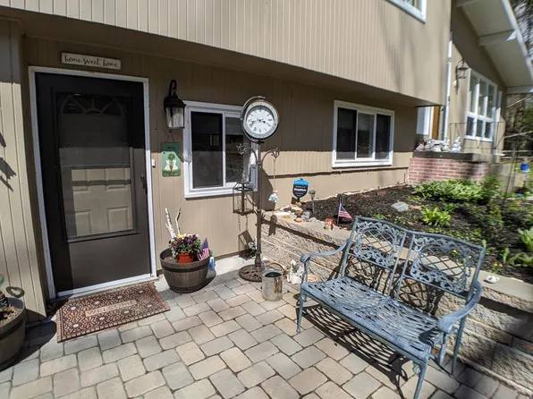 40 Barton Dr #40, Sudbury, MA 01776