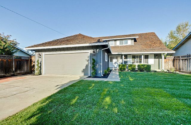 1st image of 3342 Buckingham Dr