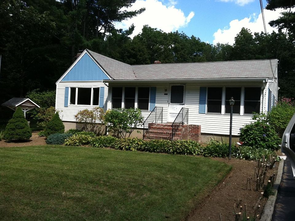 House front and yard