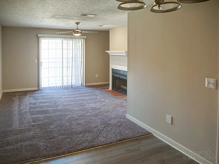 Northtown Apartments — Photo 12
