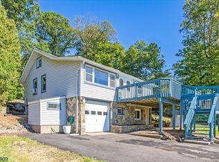 318 Squaw Trl, Andover, NJ 07821