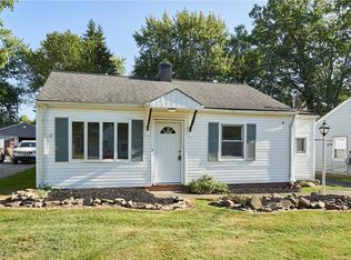 624 W Glendale St, Bedford, OH 44146