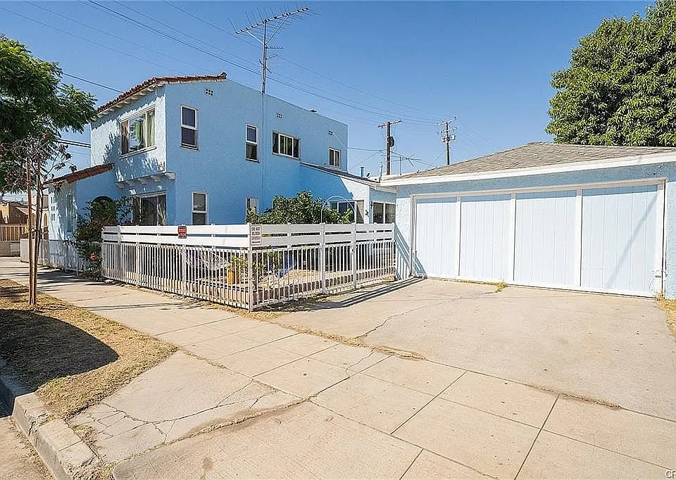 321 W 17th St