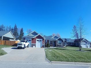 8454 Summer Ridge Ct, Freeland, MI 48623