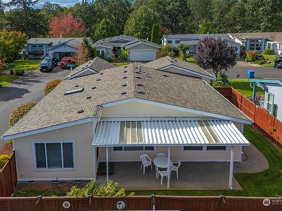 2nd image of 17715 18th Avenue Ct E