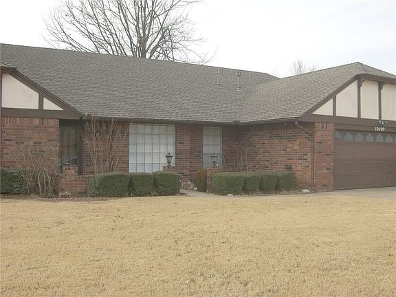 3rd image of 10409 Hallmark Cir