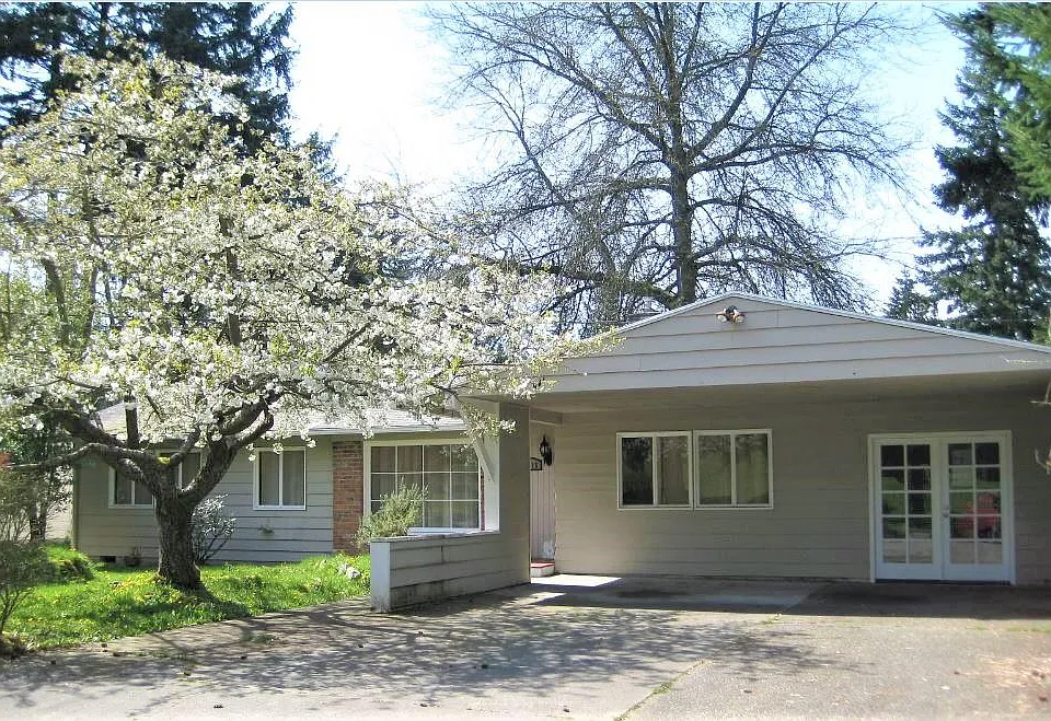 147th Pl SE