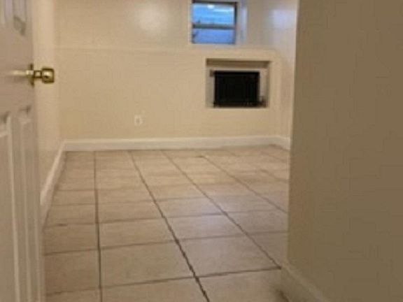 2nd image of 11 Kathy Ln APT 1C