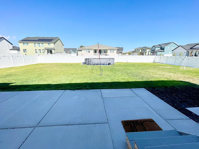 E Chukar Dr — Photo 40
