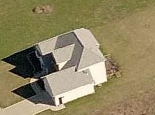 420 Whitetail Trl NE, Canton, OH 44704