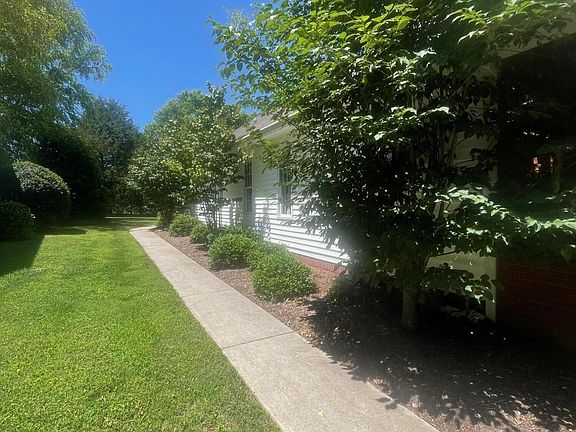 5th image of 3387 Princeton Hill Cir NW