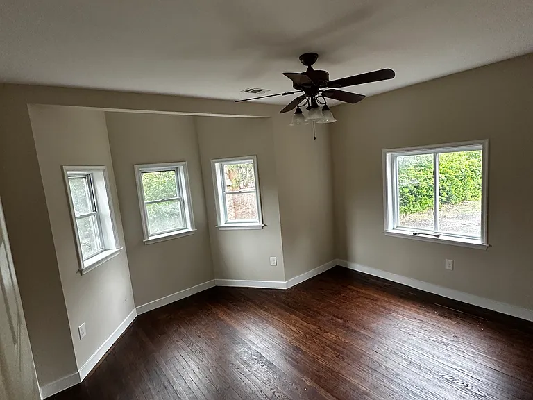 5207 Annapolis Rd — Photo 2