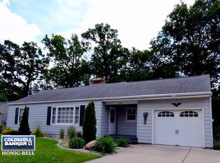 307 Hillside Ave, Ottawa, IL 61350