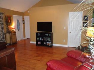 136 Fox Run Cir S, Flintstone, GA 30725
