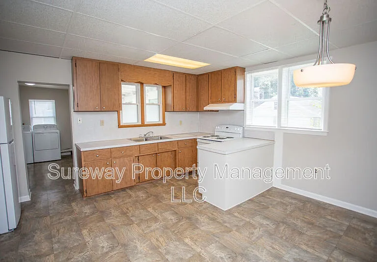 509 S Main St #B — Photo 6