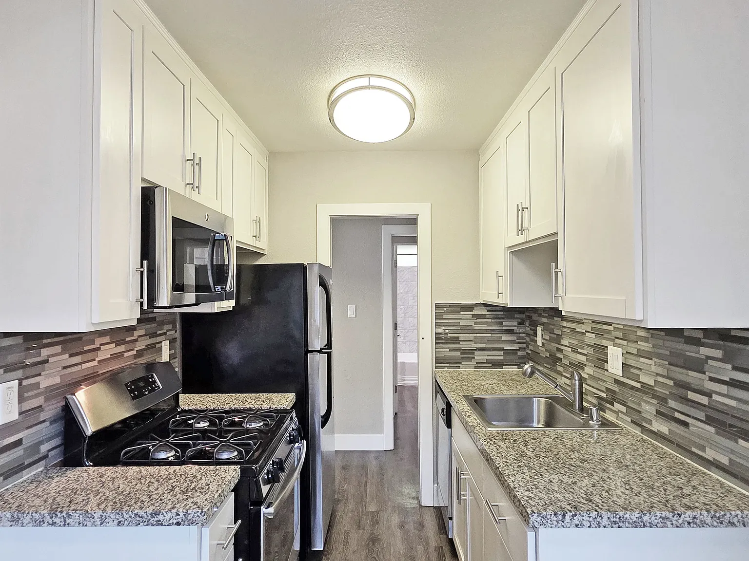 1 bed, 650 sqft, $1,495 — Photo 2