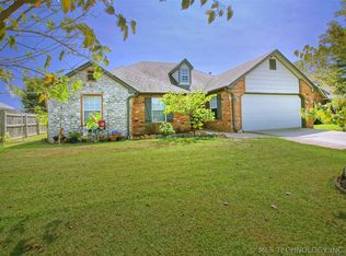 11953 N 107th East Pl, Collinsville, OK 74021