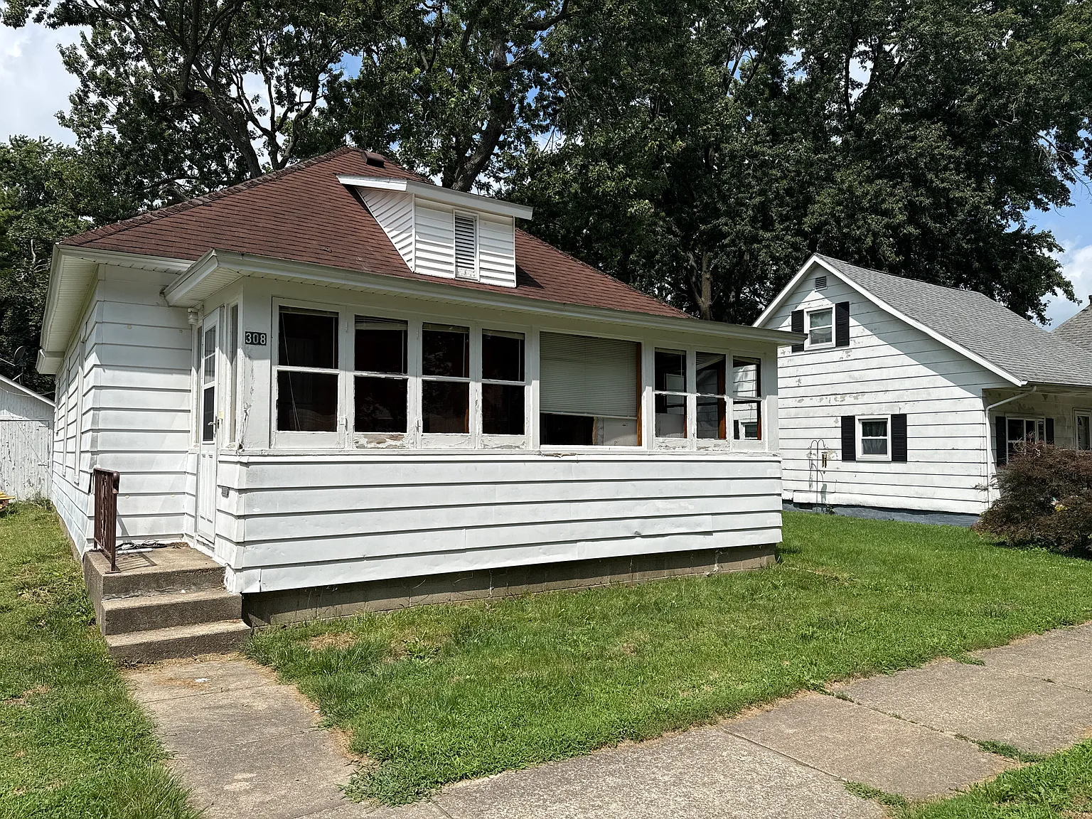 2 bed, 936 sqft, $925 — Photo 2
