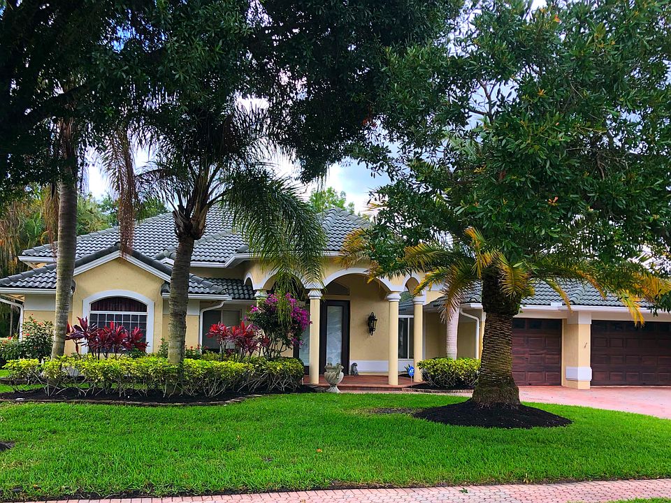 1st image of 2594 SW Mayacoo Way