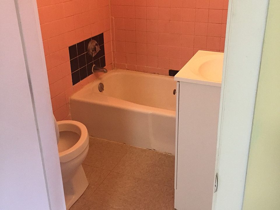 2nd image of 50 E Main St APT 8