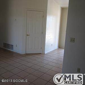 894 Via Esmeralda 009