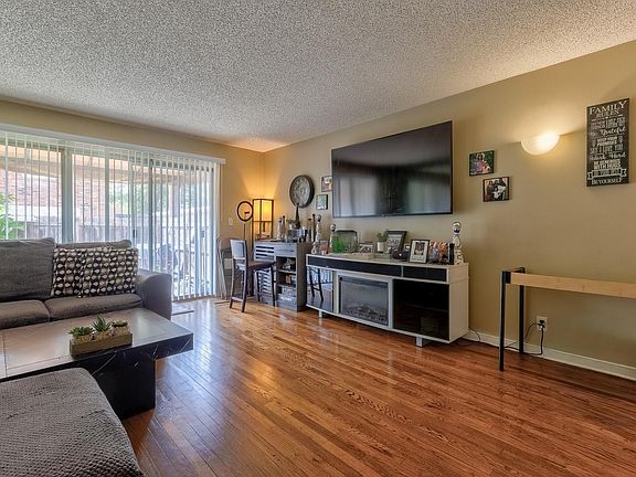 2nd image of 101 Buckingham Dr