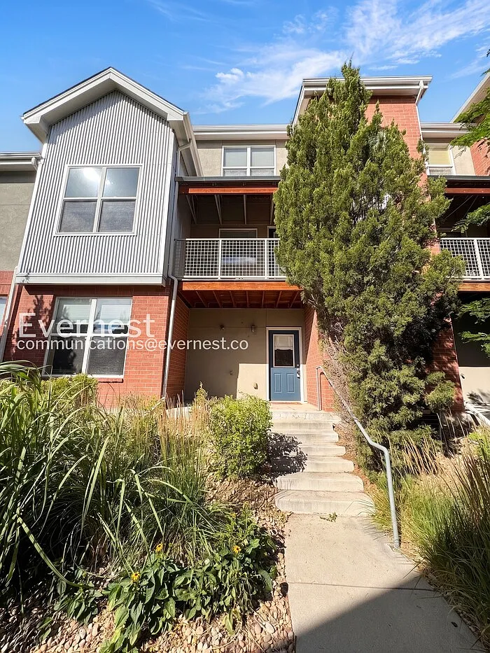 2 bed, 2.5 bath, 1277 sqft, $2,597 — Photo 1