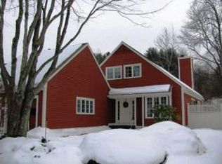 602 Straw Hill Rd, Manchester, NH 03104