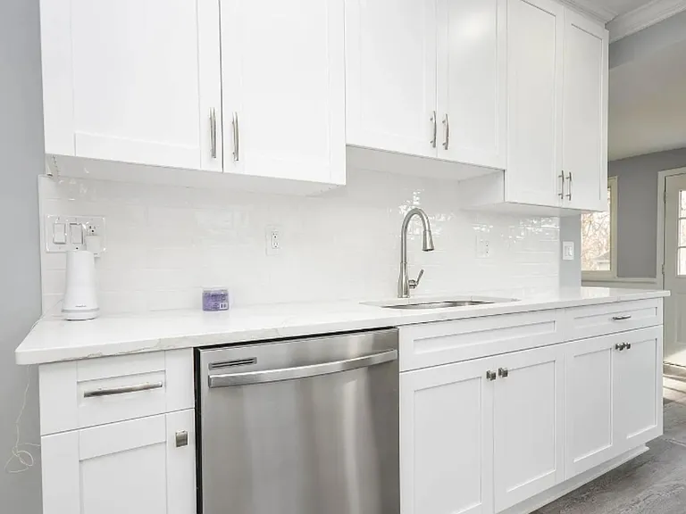 From the sleek refrigerator to the state-of-the-art stove and microwave.