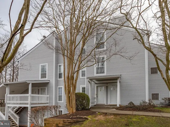 11998 Cardamom Dr, Woodbridge, VA 22192