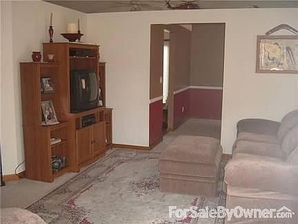 Kitchen
						:
						New granate countertops and oven in October 2012.