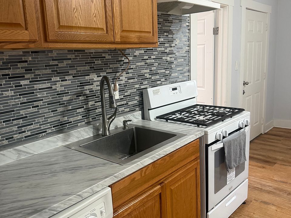 1st image of 43 Arch St Fl 1