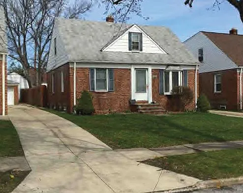 9400 Orchard Ave photo 1
