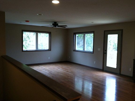 5th image of 104 Wangen Path #104