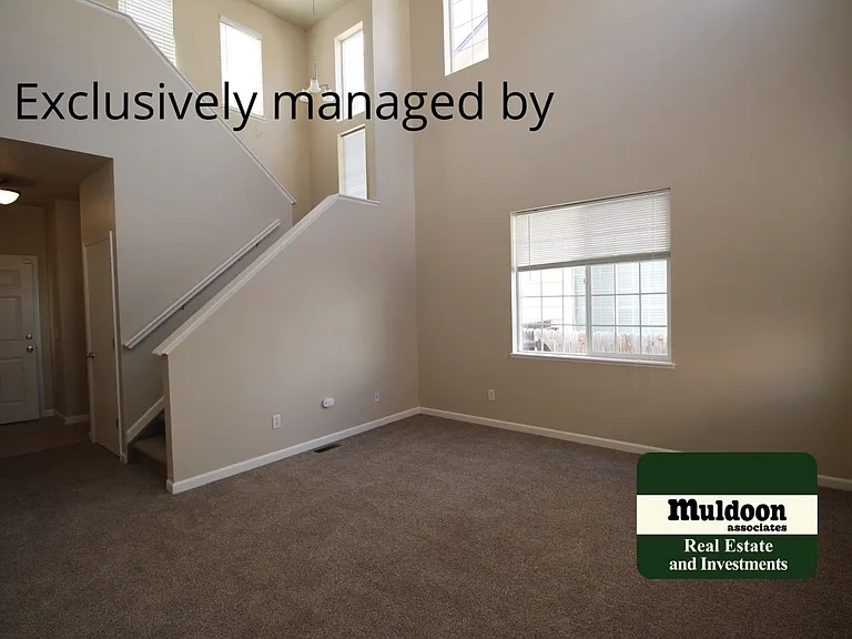 7130 Canyon Creek Point — Photo 4