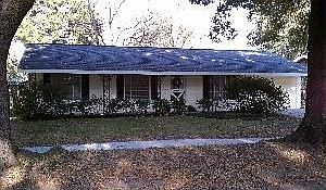 1st image of 612 Highview Cir S