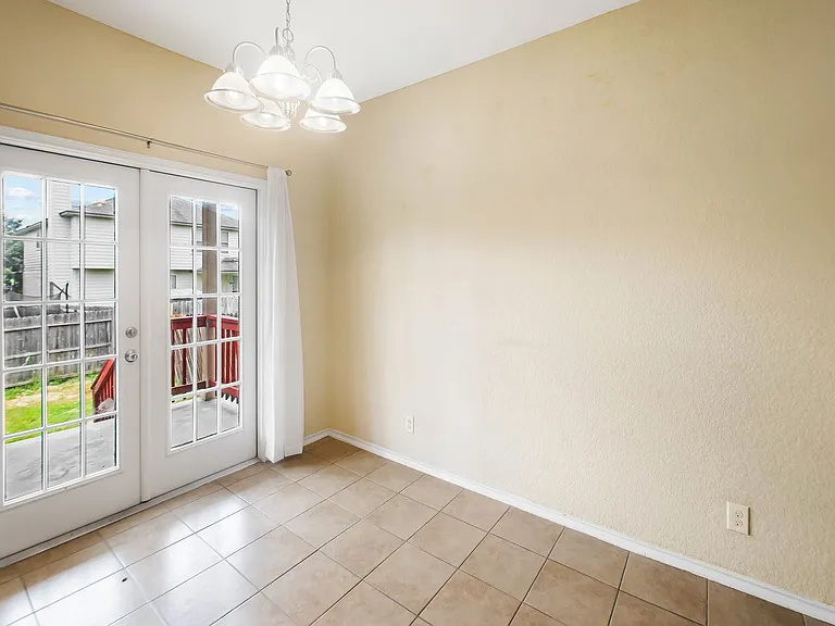 12206 Dewitt Way — Photo 9