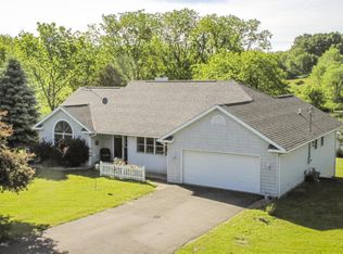 12181 Pine Lake Rd, Plainwell, MI 49080