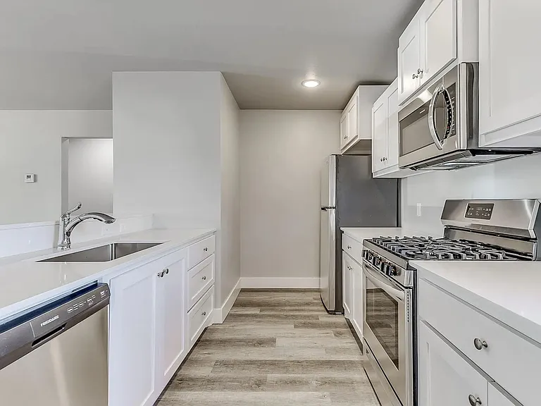 1101 N Fretz Ave #200 — Photo 7