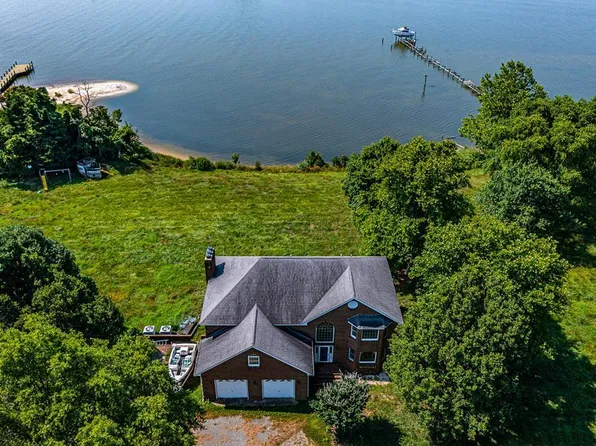 1572 Cowart Rd, Lottsburg, VA 22511