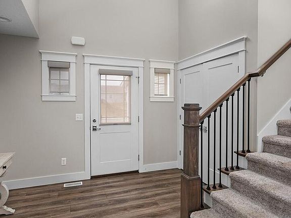 3rd image of 6205 Lillie Ave