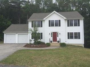 11 Eastview Dr, Worcester, MA 01602