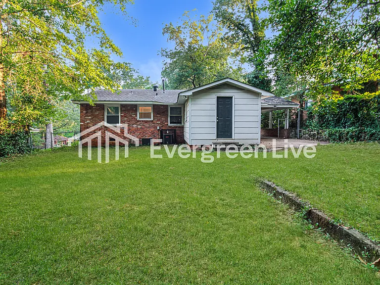 513 Forest Hills Dr — Photo 14