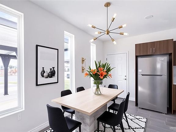 3rd image of 604 N Onyx Ave #1