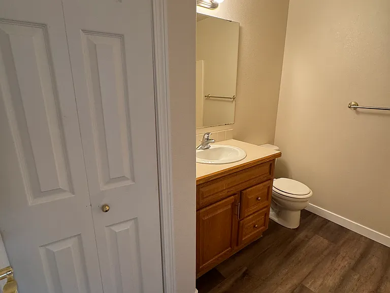 5930 N Bogart Ln — Photo 7