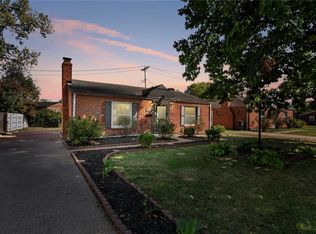 1106 Mona Dr, Saint Louis, MO 63130