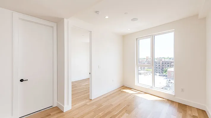 Rented by Nooklyn NYC LLC | media 61