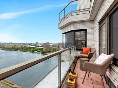 530 E 72nd St APT 21C, New York, NY, 10021