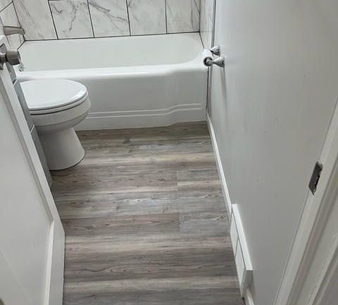 Beautifully tiled Bathroom